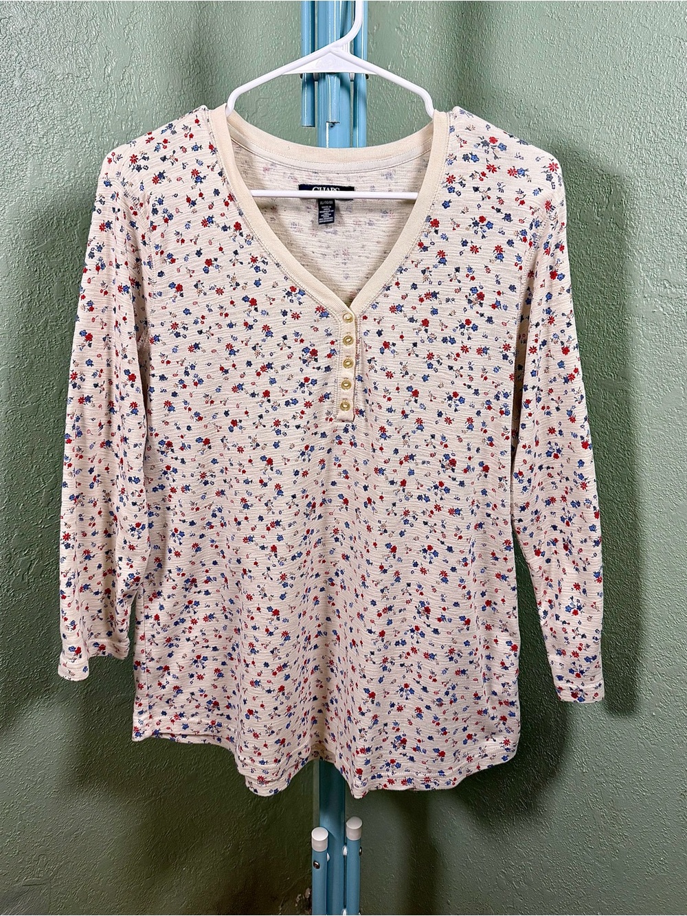 Chaps Cream Henley Top with Red & Blue Floral Print.